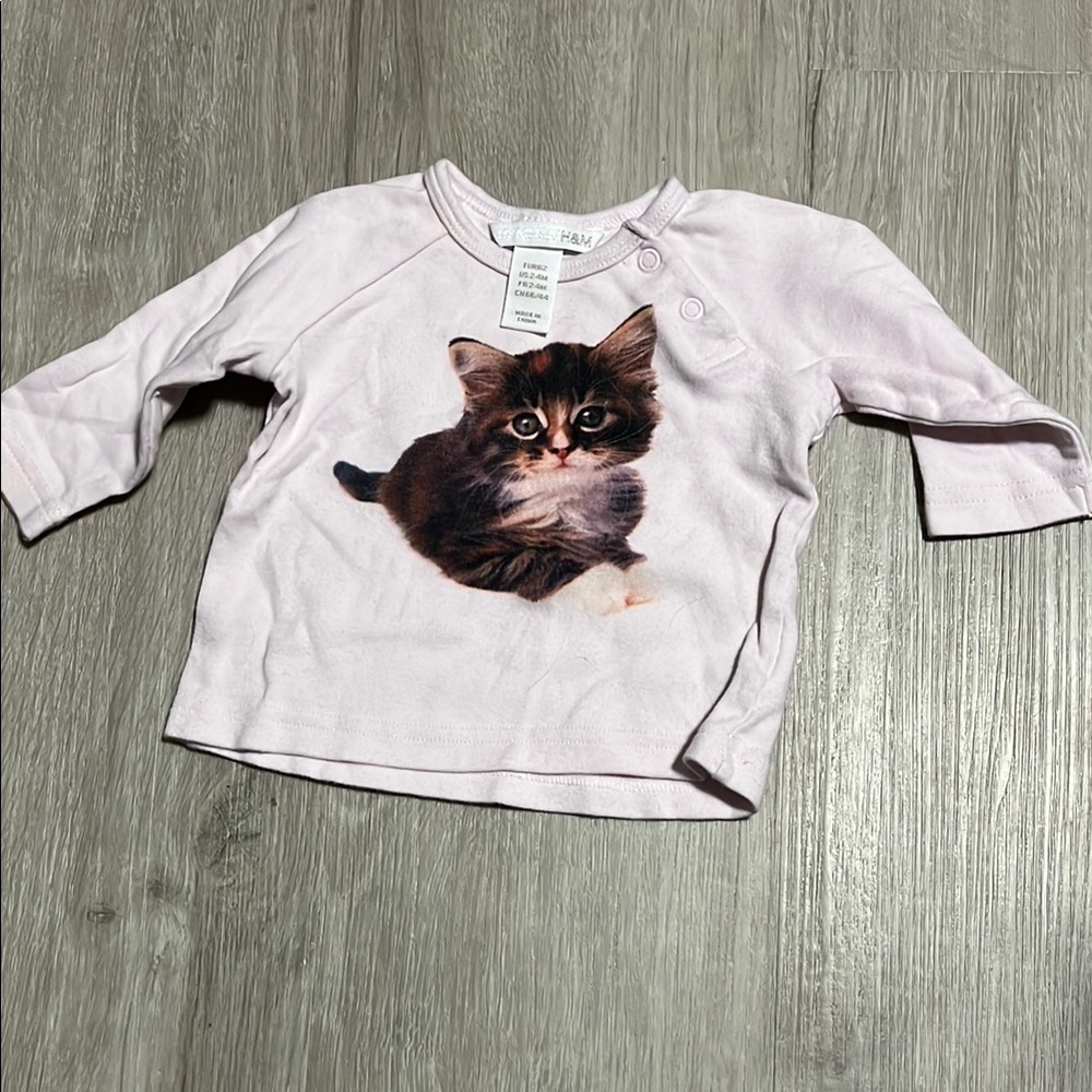 4/$30 H&M Pink Cat Print‎ Kids Shirt 2-4M